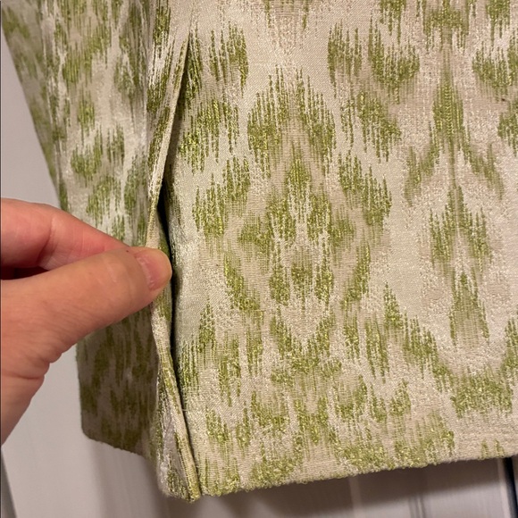 Ann Taylor Green and Cream Damask Patterned Skirt - Picture 4 of 10